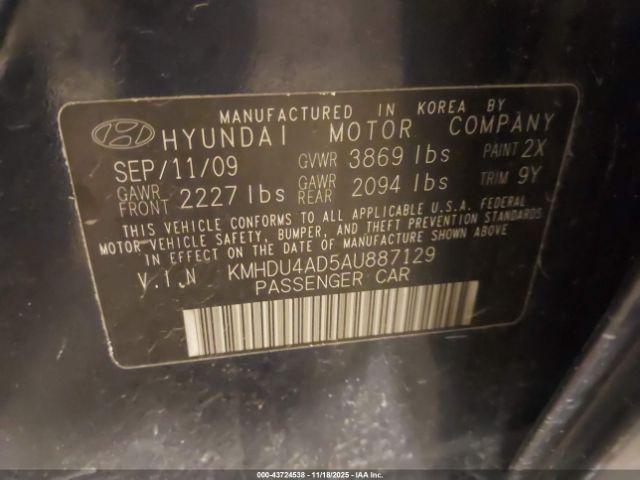 Hyundai ELANTRA Blue Image 12