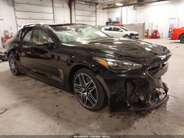  Salvage Kia Stinger
