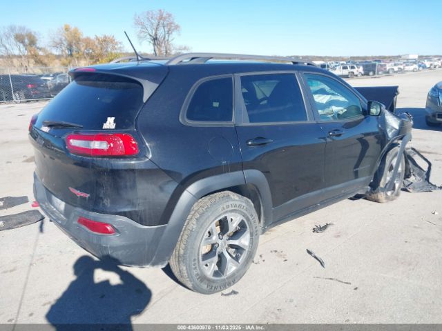 Jeep Cherokee Trailhawk Image 15