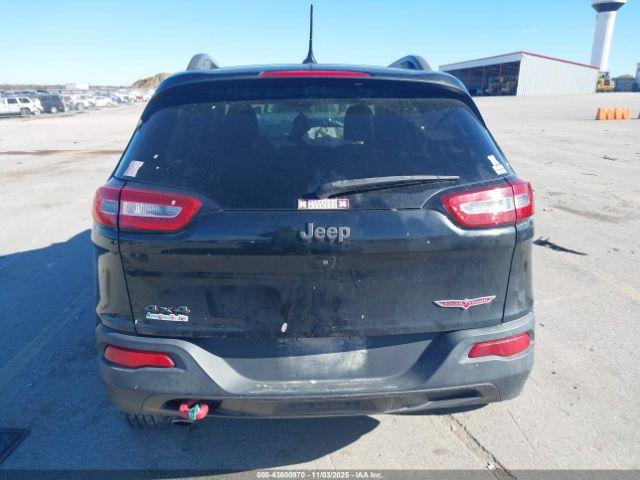 Jeep Cherokee Trailhawk Image 6