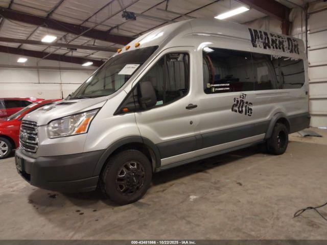 Ford Transit Xlt Image 11