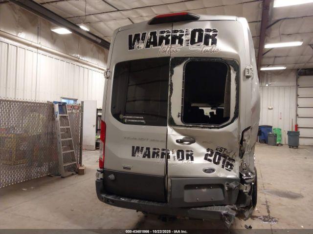 Ford Transit Xlt Image 17