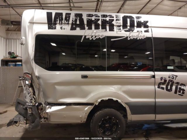 Ford Transit Xlt Image 6