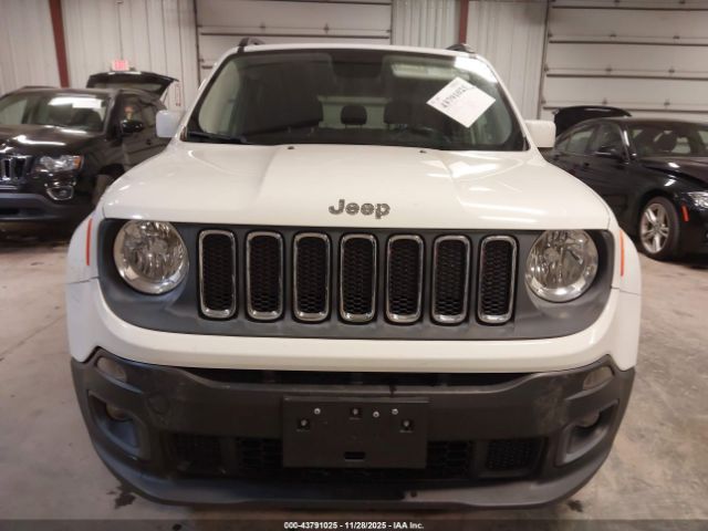 Jeep Renegade Latitude Image 11
