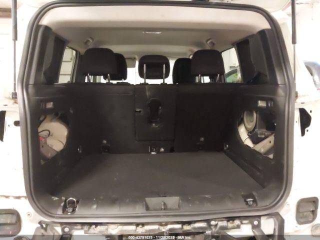 Jeep Renegade Latitude Image 4