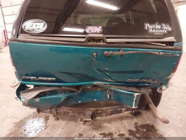 Chevrolet Blazer Image 4