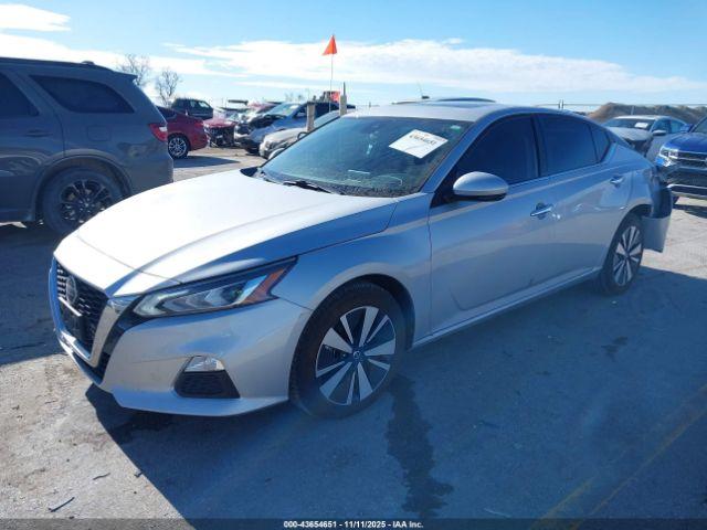 Nissan Altima Sv Intelligent Awd Image 14