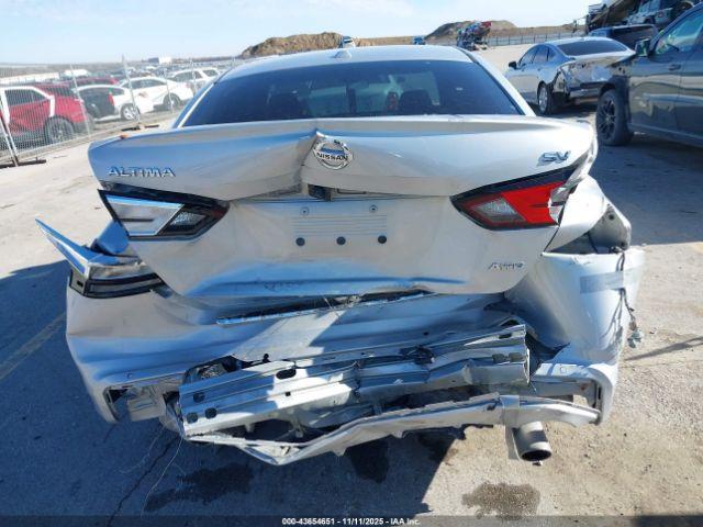 Nissan Altima Sv Intelligent Awd Image 10