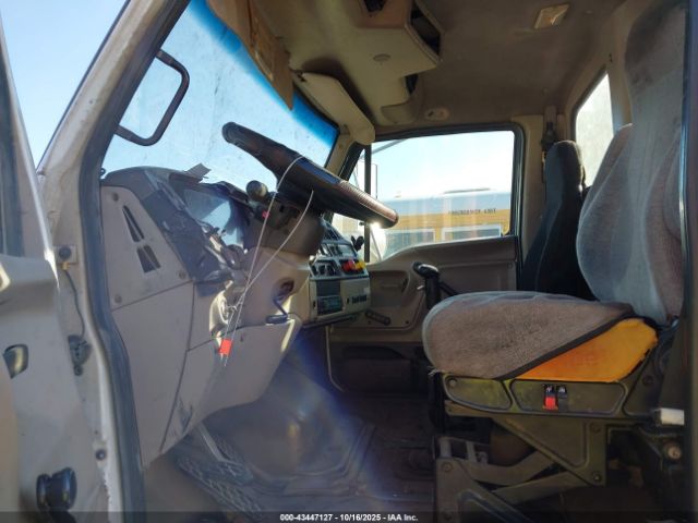 Sterling Truck At 9500 Image 17