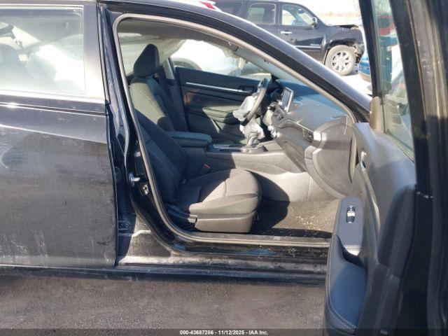 Nissan Altima Sv Intelligent Awd Image 12