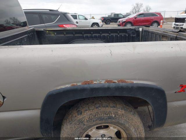 Chevrolet Silverado 1500 Lt Image 9