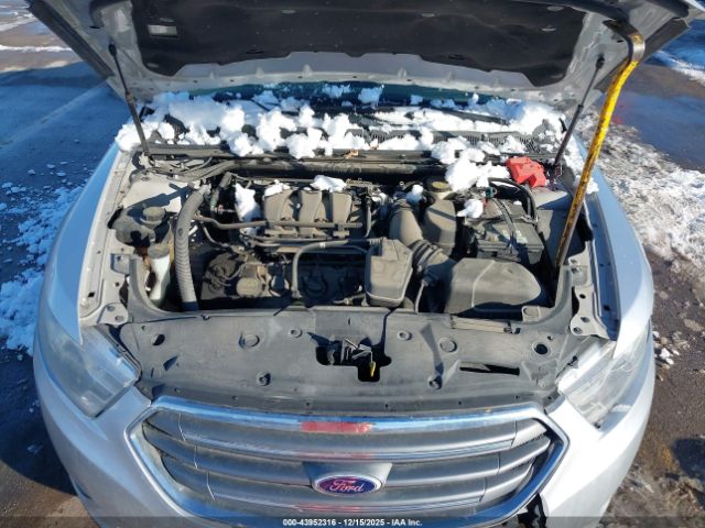 Ford Taurus Se Image 11