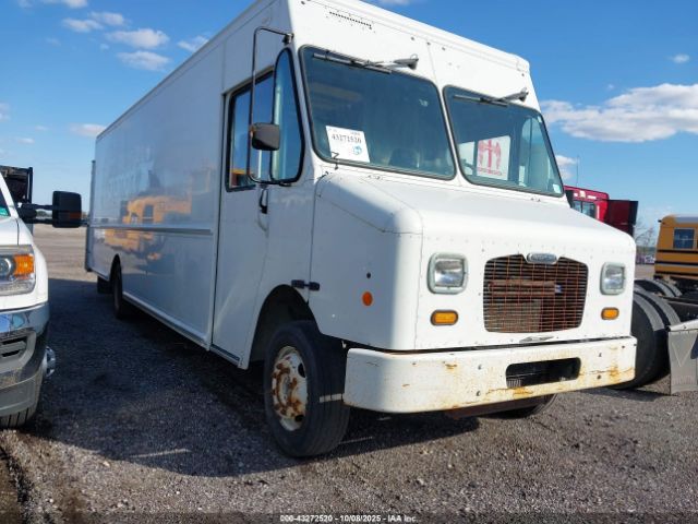 Freightliner Chassis M Line Walk-in Van Image 1