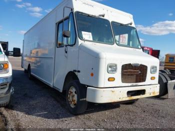  Salvage Freightliner Chassis