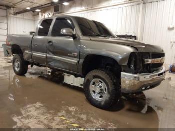  Salvage Chevrolet Silverado 2500
