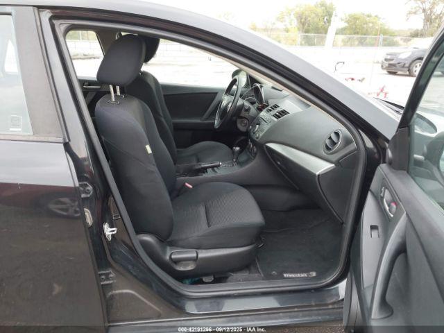 Mazda Mazda3 I Touring Image 3