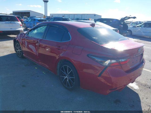 Toyota Camry Se Awd Image 3