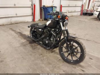  Salvage Harley-Davidson Xl883