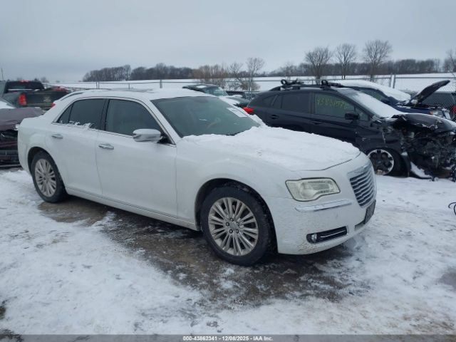 Chrysler 300 Limited Image 1