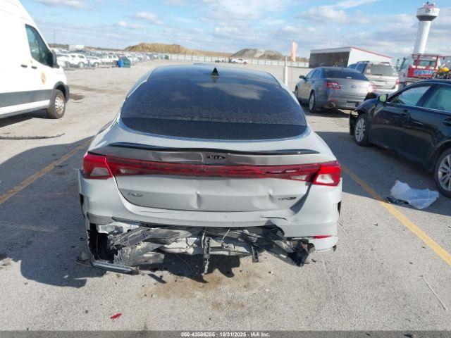 Kia K5 Gt-line Image 12