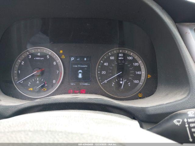 Hyundai TUCSON Sport Image 6