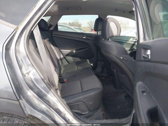 Hyundai TUCSON Sport Image 8