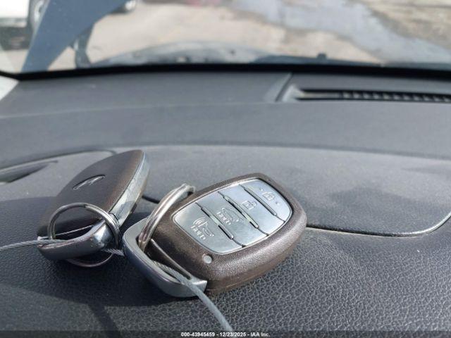 Hyundai TUCSON Sport Image 15