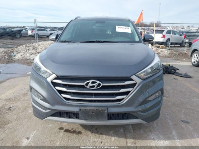 Hyundai TUCSON Sport Image 16