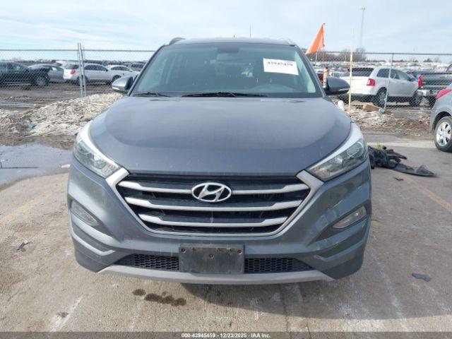 Hyundai TUCSON Sport Image 16