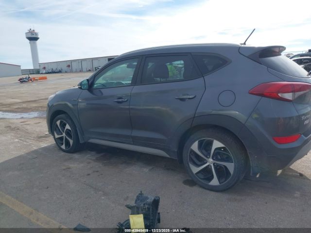 Hyundai TUCSON Sport Image 12