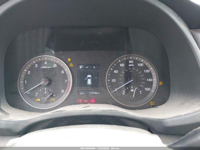 Hyundai TUCSON Sport Image 14