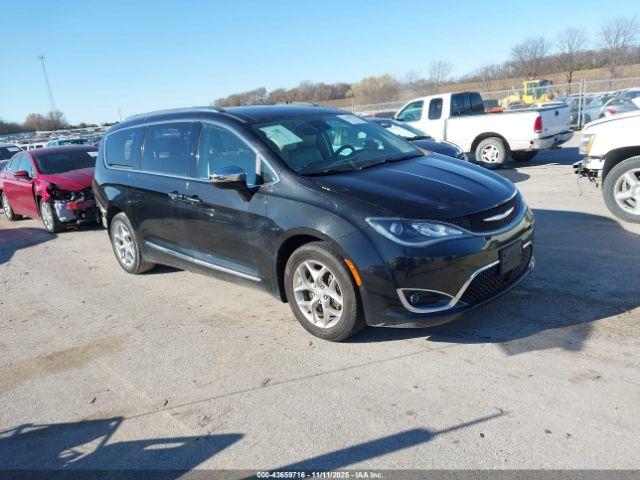  Salvage Chrysler Pacifica