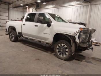  Salvage Chevrolet Silverado 2500