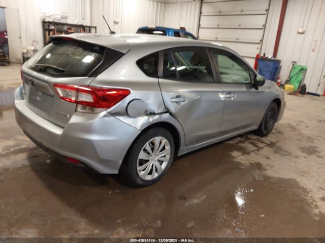 Subaru Impreza 2.0i Image 2