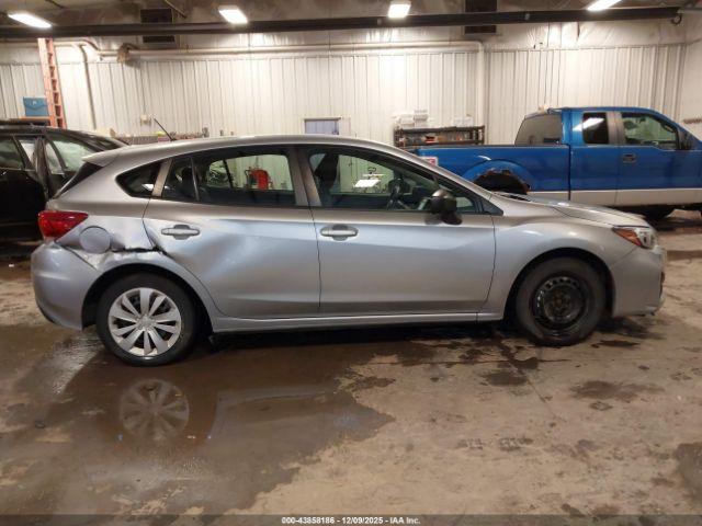 Subaru Impreza 2.0i Image 9