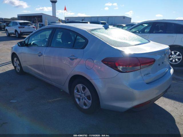 Kia Forte Lx Image 3