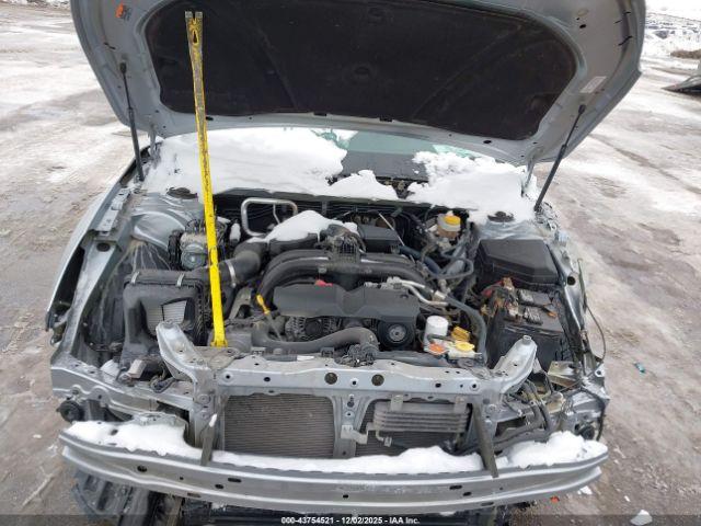 Subaru Outback 2.5i Limited Image 9