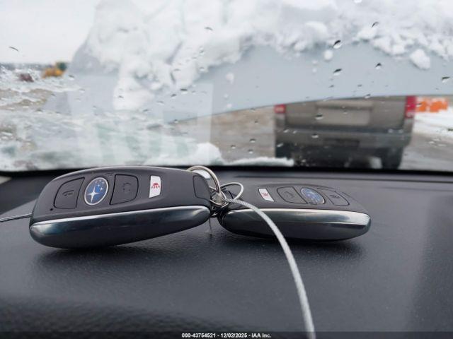 Subaru Outback 2.5i Limited Image 8