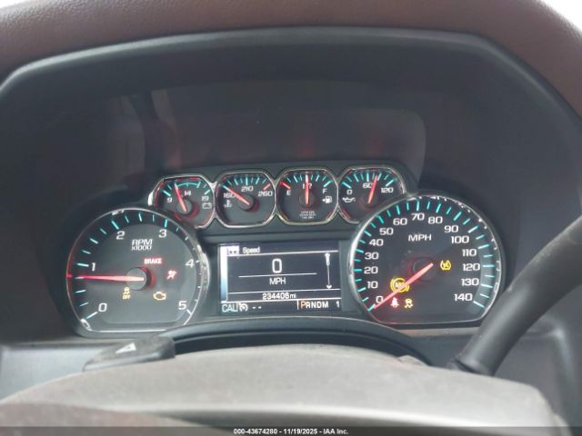 Chevrolet Silverado 2500 High Country Image 8