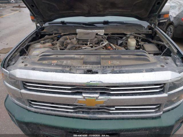 Chevrolet Silverado 2500 High Country Image 16