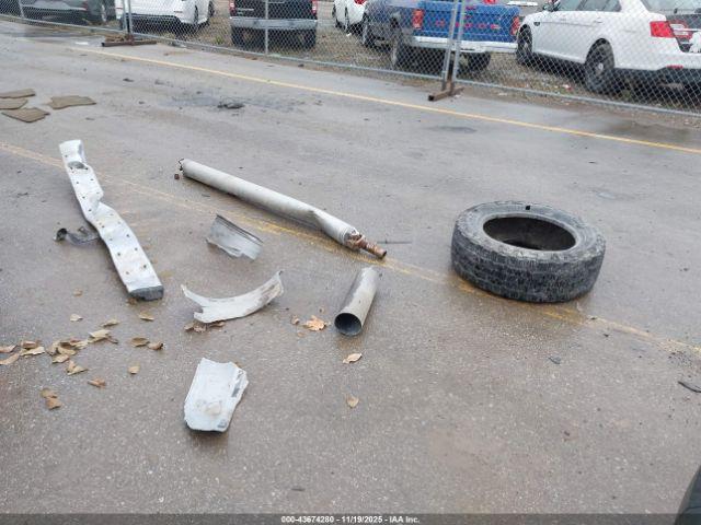 Chevrolet Silverado 2500 High Country Image 9