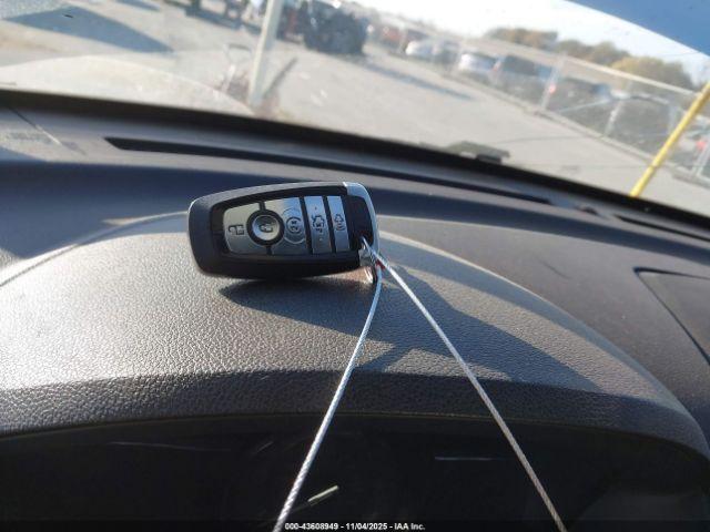 Ford Explorer Xlt Image 9