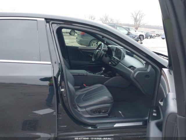 Lexus Es F Sport Handling Image 4