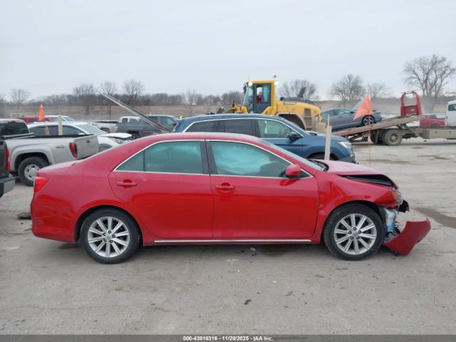 Toyota Camry Xle V6 Image 12