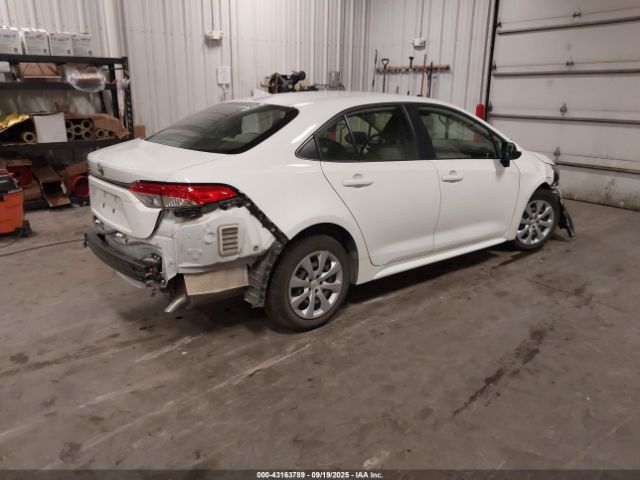 Toyota Corolla Hybrid Le Image 8