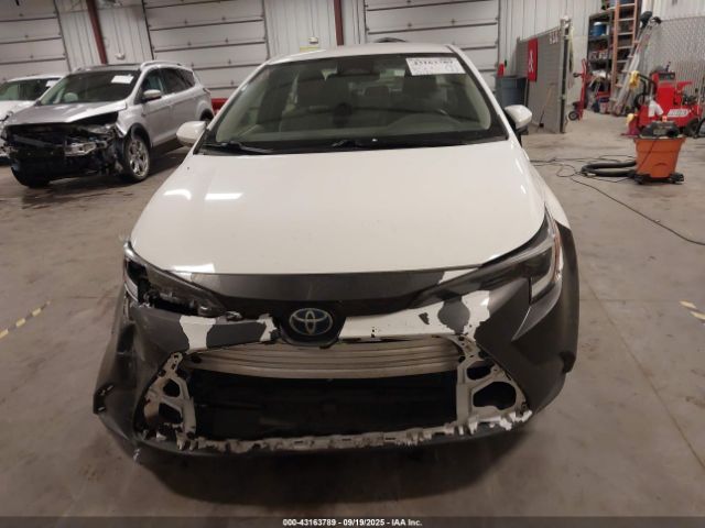 Toyota Corolla Hybrid Le Image 14