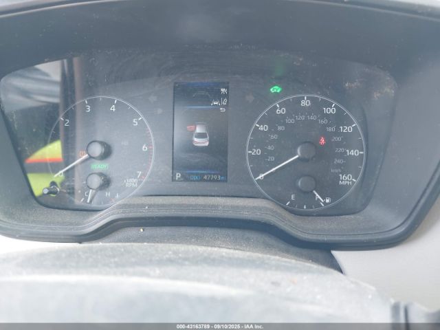 Toyota Corolla Hybrid Le Image 16