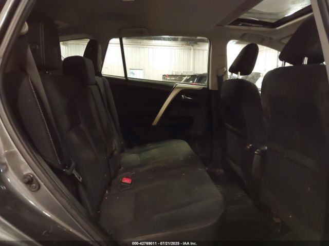 Toyota RAV4 Xle Image 7