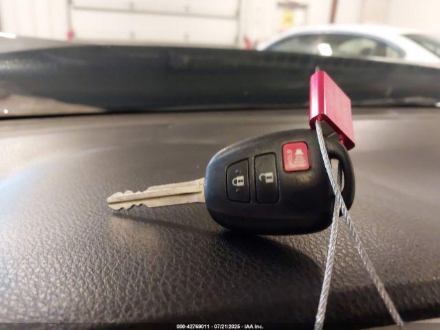 Toyota RAV4 Xle Image 5