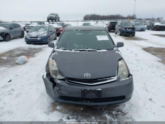 Toyota Prius Image 9